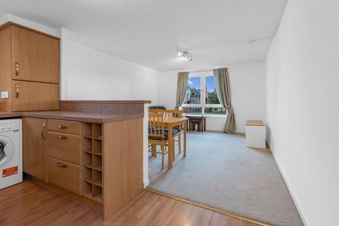 2 bedroom flat to rent, New Mart Place, Chesser, Edinburgh, EH14