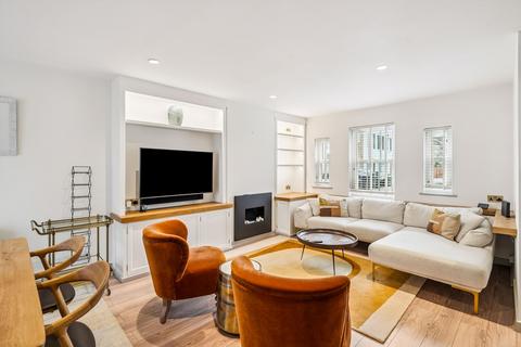 undefined, Laurence Mews, London, W12