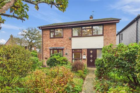 4 bedroom detached house for sale, Silchester Road, Pamber Heath, Tadley, Hampshire, RG26