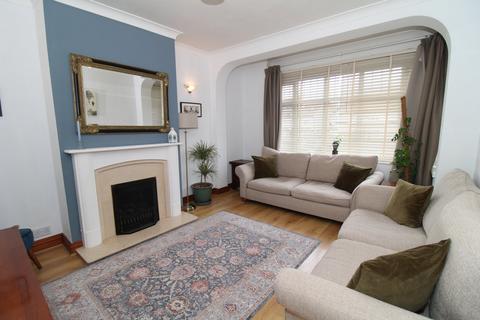 3 bedroom terraced house for sale, Langley Way, West Wickham, BR4
