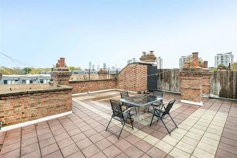 3 bedroom flat for sale, Bolton Crescent, London SE5