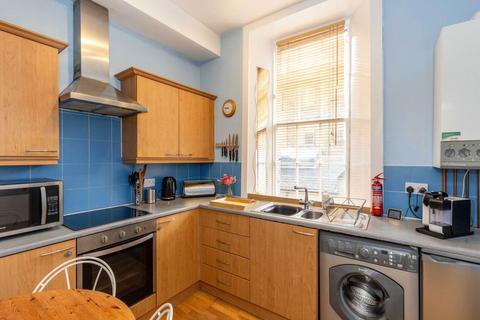 2 bedroom flat to rent, William Street, West End, Edinburgh