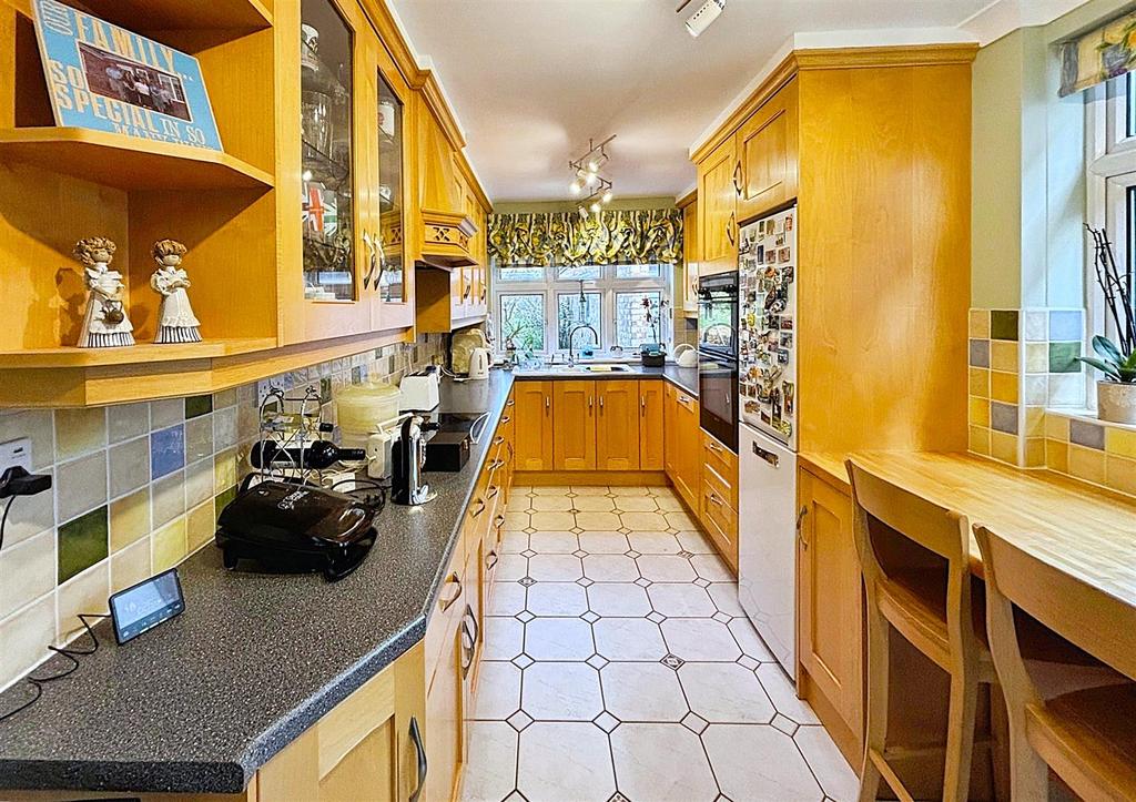 Fitted Kitchen