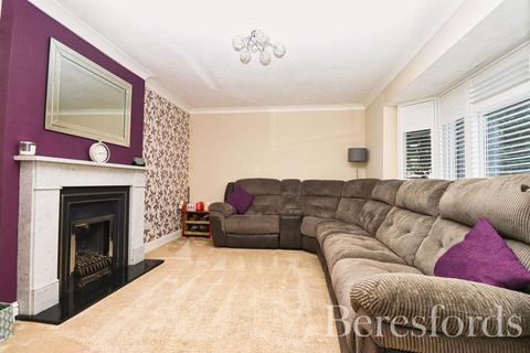 3 bedroom semi-detached house for sale, Woodhall Road, Chelmsford, CM1