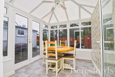 3 bedroom semi-detached house for sale, Woodhall Road, Chelmsford, CM1