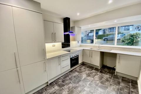 3 bedroom semi-detached house to rent, Prospect Mount, Keighley, BD22 6LR