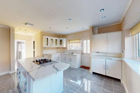 2 bedroom semi-detached bungalow to rent, Buckley Lane, Farnworth, BL4