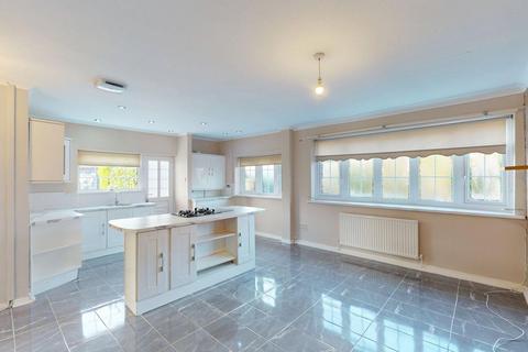 2 bedroom semi-detached bungalow to rent, Buckley Lane, Farnworth, BL4