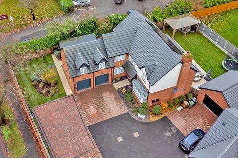 5 bedroom detached house for sale, Cherrytree Close, Walsall WS1