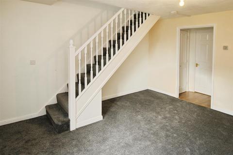 2 bedroom terraced house to rent, Dewfield Close, Bradford BD4