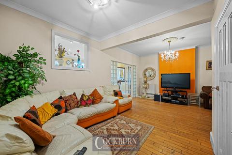 5 bedroom semi-detached house for sale, Court Road, Mottingham, SE9