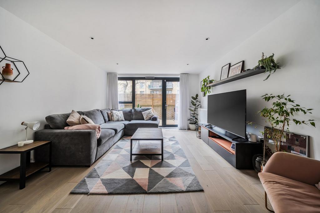 1377085-12-6911cc...