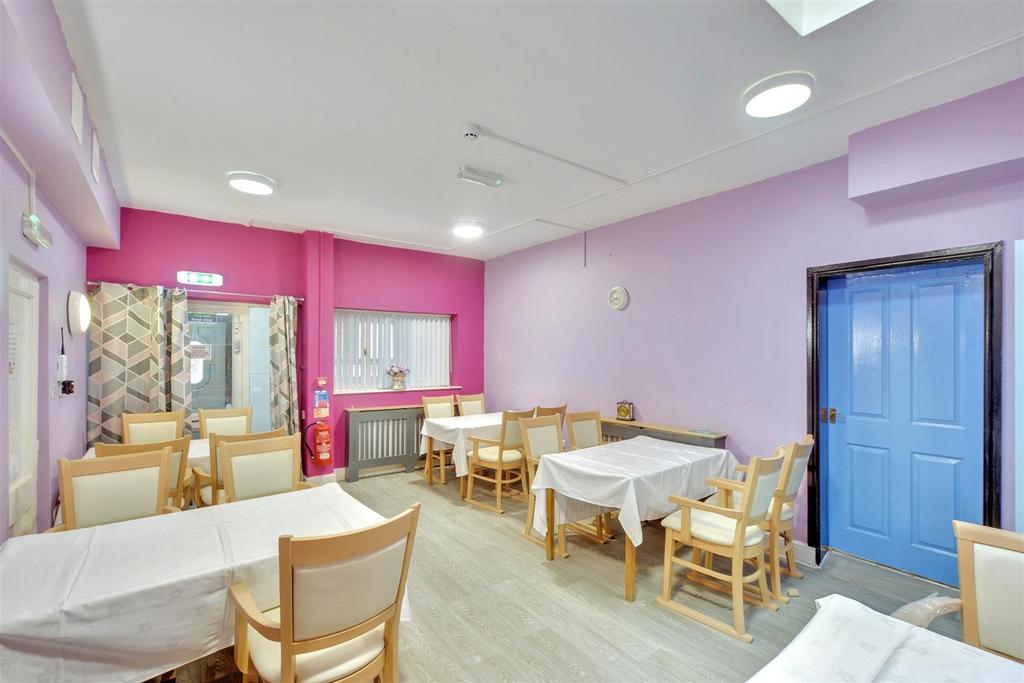 Dining Room 1.jpeg
