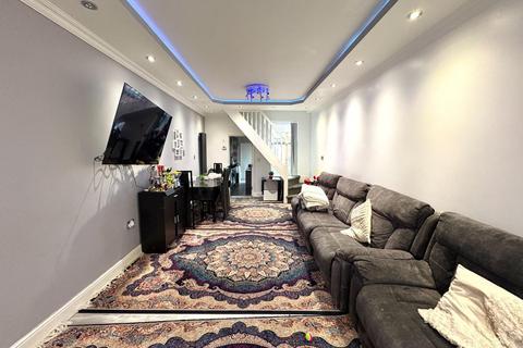 4 bedroom terraced house for sale, Twycross Street, Leicester