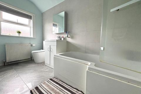 4 bedroom terraced house for sale, Twycross Street, Leicester