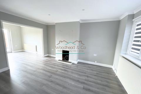 3 bedroom semi-detached house to rent, Western Way, Wellingborough, Northamptonshire