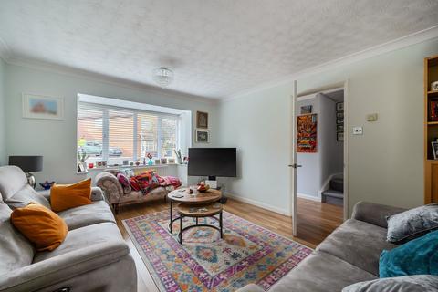 undefined, Fayrewood Chase, Basingstoke RG22 4TF