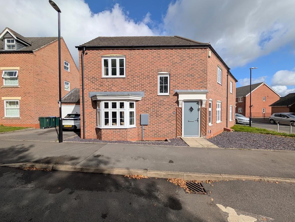 This beautifully presented three-bedroom for rent
