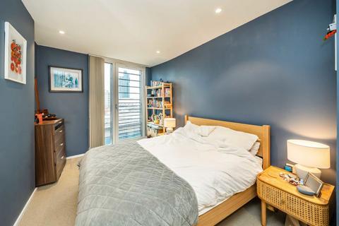 2 bedroom flat for sale, Buckhold Road, London SW18
