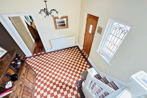 4 bedroom semi-detached house to rent, Green Lanes, Wylde Green, Sutton Coldfield