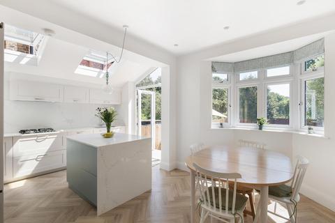 undefined, Dalkeith Road, London, SE21