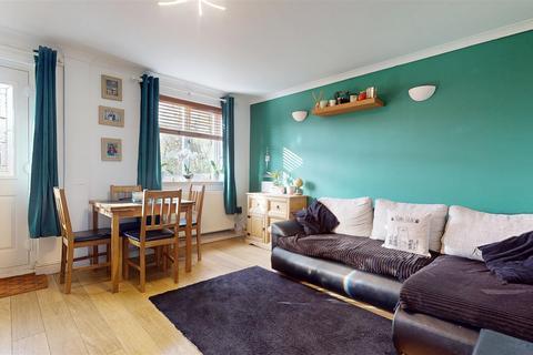 undefined, Quinton Drive, Milton Keynes MK13