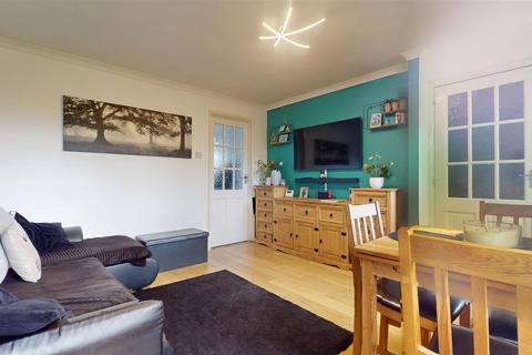 undefined, Quinton Drive, Milton Keynes MK13