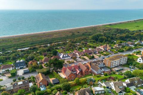 undefined, Hythe
