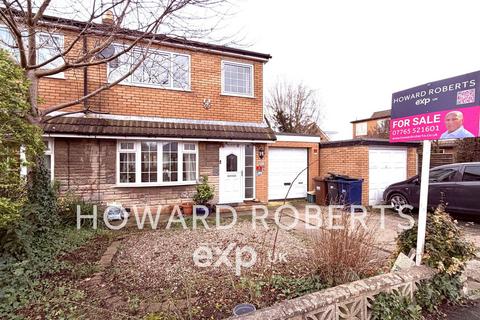 3 bedroom semi-detached house for sale, Southfield, Preston PR4