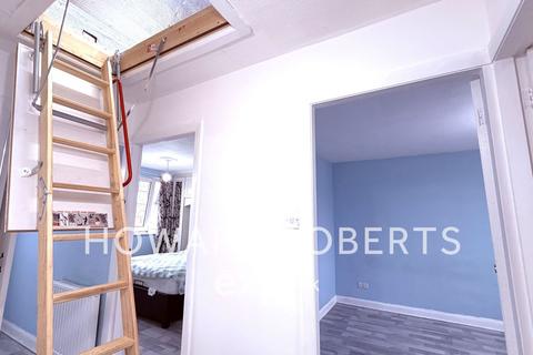 undefined, Southfield, Preston PR4