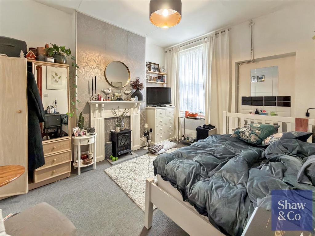 Bedroom 2.jpeg