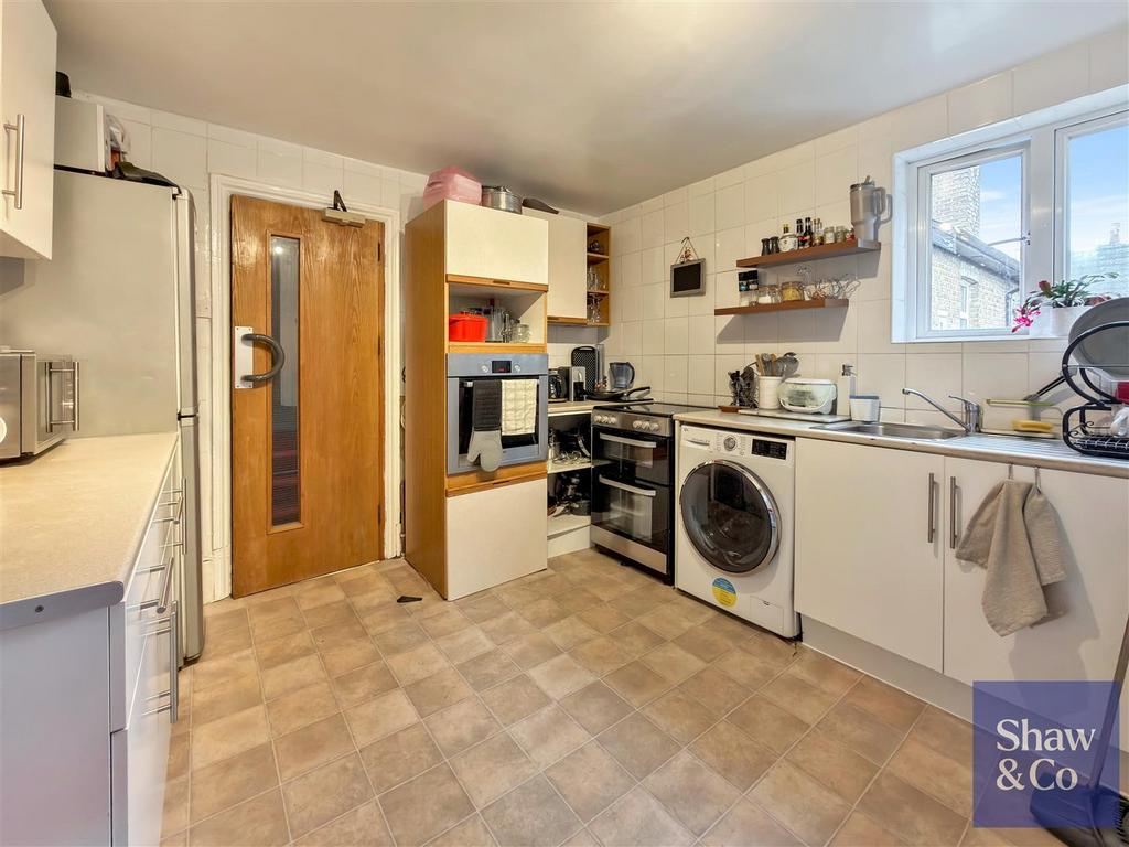Kitchen..jpeg