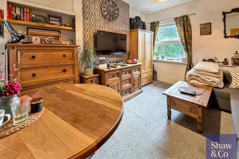 6 bedroom semi-detached house for sale, Heath Road, Hounslow TW3