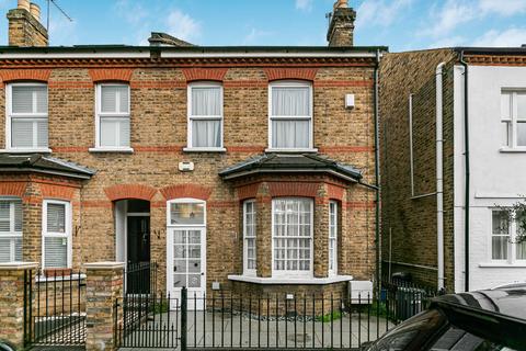 undefined, Heath Gardens, Twickenham, TW1
