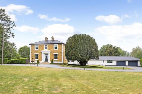 undefined, London Road, Great Amwell SG12