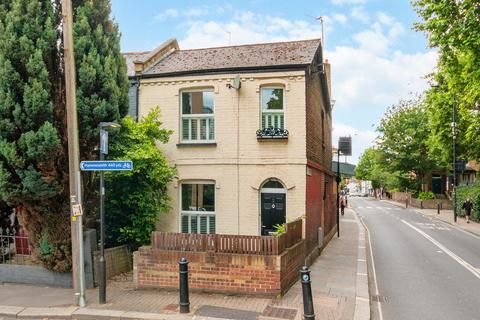 2 Leamore Street, Hammersmith, London, W6 0JZ