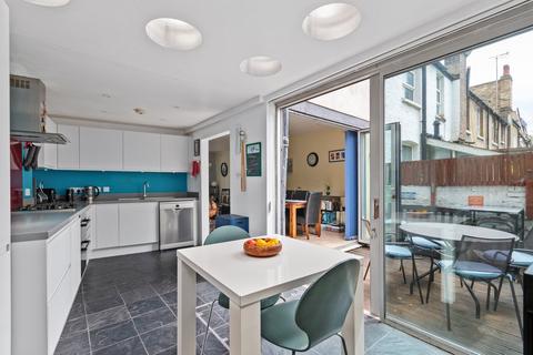 2 Leamore Street, Hammersmith, London, W6 0JZ