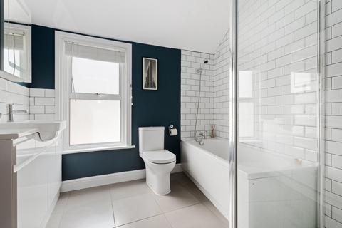 2 Leamore Street, Hammersmith, London, W6 0JZ