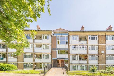 3 bedroom flat for sale, Maitland Park Road, London NW3