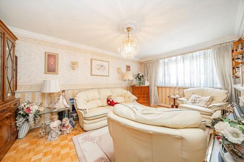 3 bedroom flat for sale, Maitland Park Road, London NW3