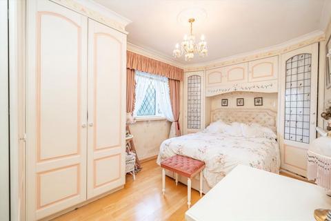 3 bedroom flat for sale, Maitland Park Road, London NW3