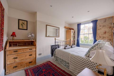 3 bedroom maisonette to rent, Great Percy Street, Clerkenwell, London, WC1X