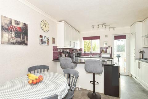 4 bedroom detached house for sale, Findon Way, Broadbridge Heath, West Sussex