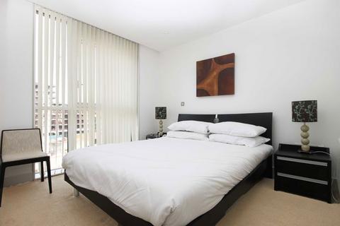 1 bedroom flat to rent, Times Square, London E1