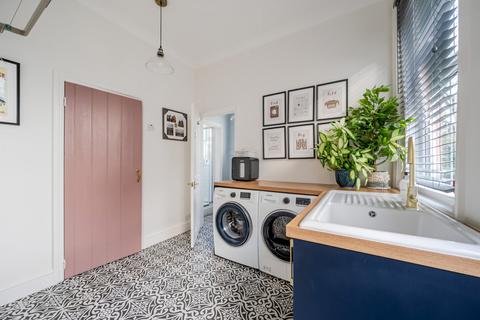 undefined, Thornbury Avenue, Shirley, Southampton, Hampshire, SO15