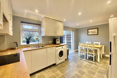 3 bedroom semi-detached house for sale, Oak Tree Road, Bedale