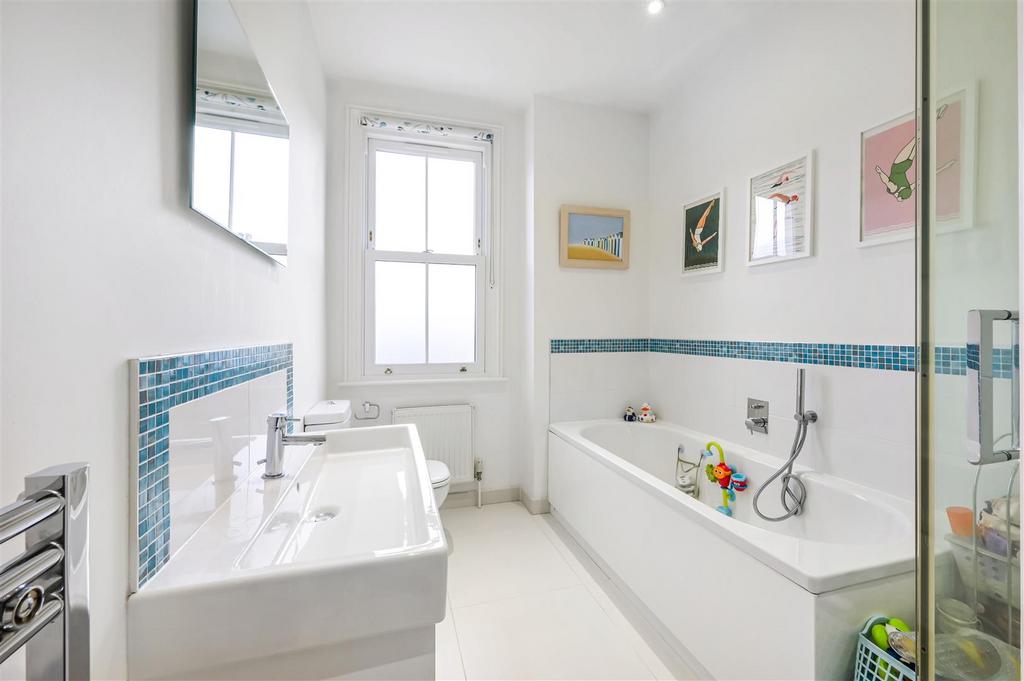 7 TREWINCE ROAD,17.jpg