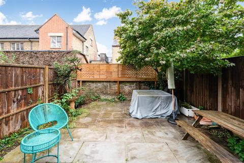 3 bedroom house for sale, Trewince Road, West Wimbledon, SW20