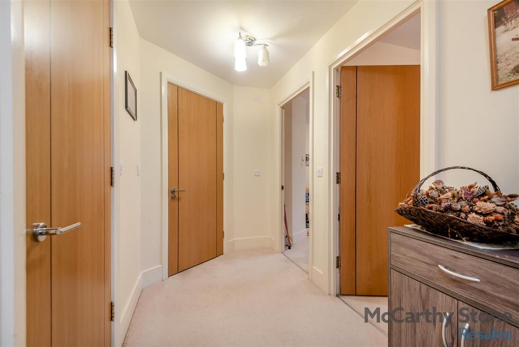 8670809-interior07.jpg