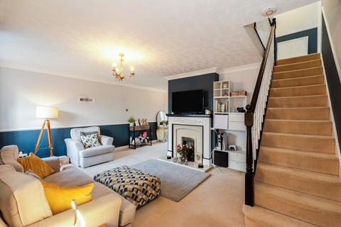 4 bedroom detached house for sale, Swinburne Close, Harrogate, HG1 3LX